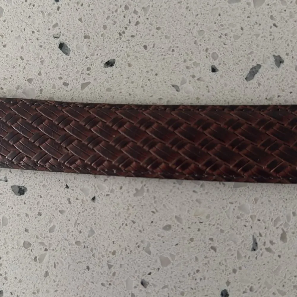 Allen Edmonds Men's Size 44 Brown/Tan Classic Genuine Leather Belt Made In USA